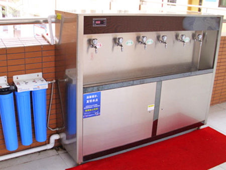 松山湖小学豪华型饮水设备